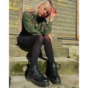 NEW Dr. Martens Devon Heart Leather Platform Boots Black Milled Nappa Size 5